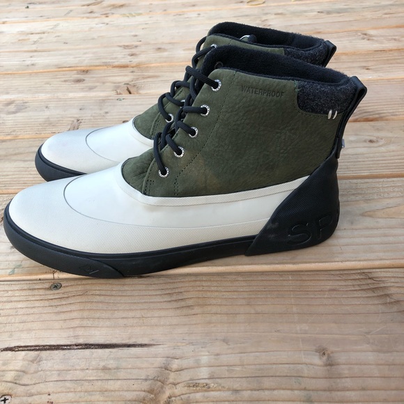 sperry cutwater deck boot black